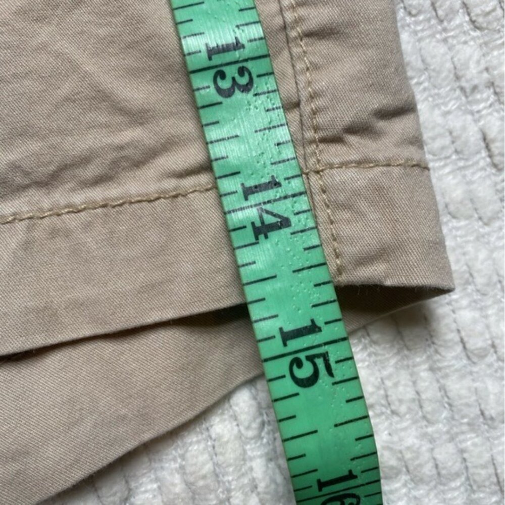 Old Navy Casual Summer Mid-Rise Women's Khaki Shorts Size 12 Beige - Picture 7 of 7